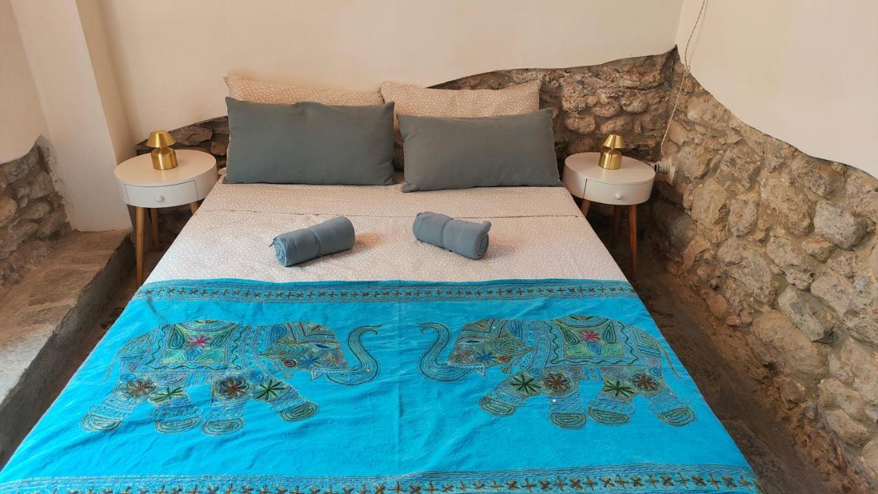 La Casa Delle Pietre Parlanti - Casa In Pietra Ai Piedi Del Parco Delle 5 Terre Panzió Biassa Kültér fotó