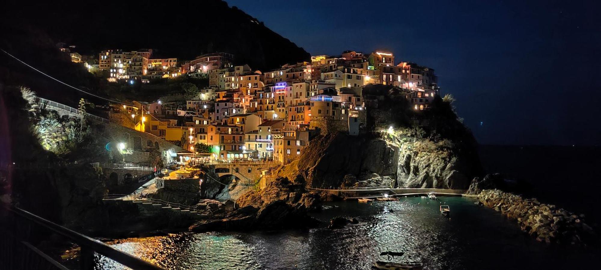 La Casa Delle Pietre Parlanti - Casa In Pietra Ai Piedi Del Parco Delle 5 Terre Panzió Biassa Kültér fotó