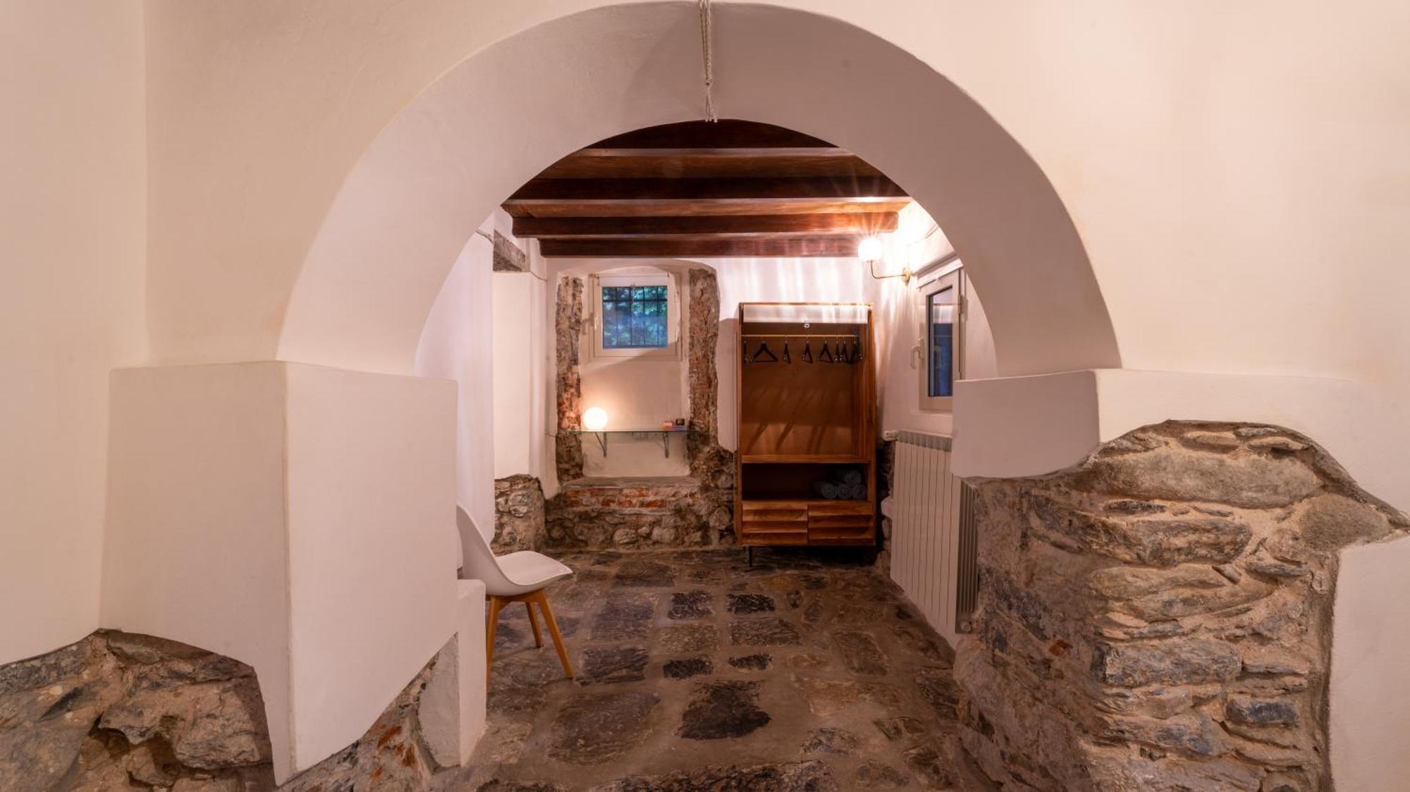 La Casa Delle Pietre Parlanti - Casa In Pietra Ai Piedi Del Parco Delle 5 Terre Panzió Biassa Kültér fotó